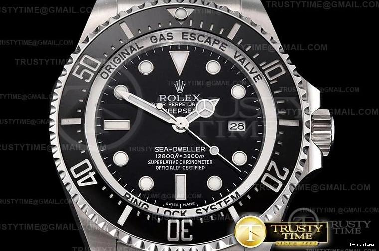 0113 ROLSD093 – Deep Sea Dweller Black Contemporary 1015